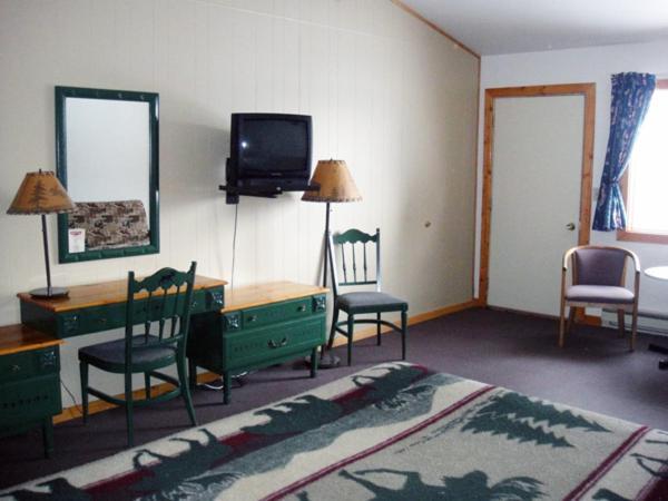 Hiawatha Lodge Inn Ийгъл Ривър Стая снимка